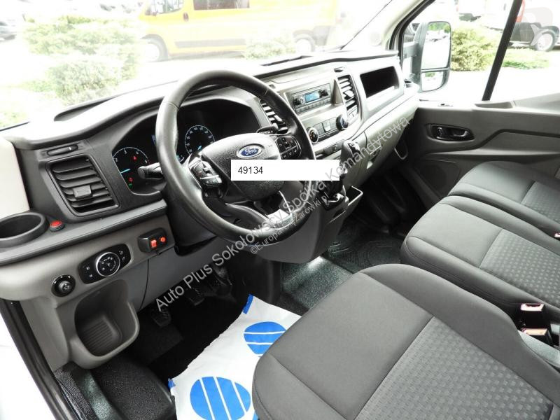 Véhicule utilitaire Ford TRANSIT PLANDEKA 8...