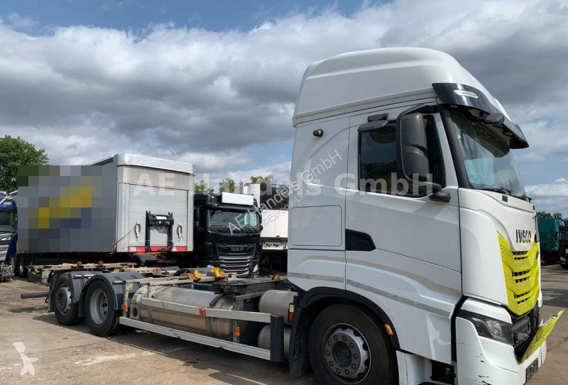 Camion Iveco S-WAY 460