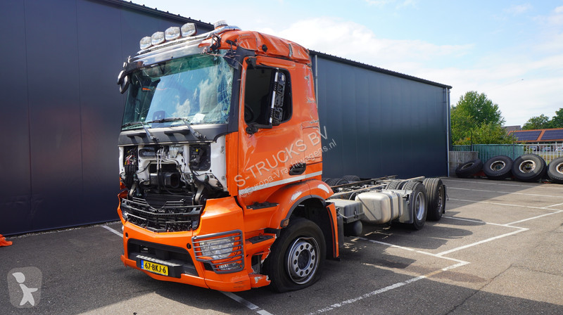Kamion Mercedes ANTOS 2843 6x2 DAMAGED VEHIE