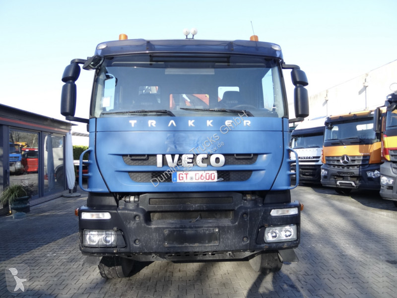 Kamion Iveco AD340T41 8X4 Kipper Kran Palfinger...