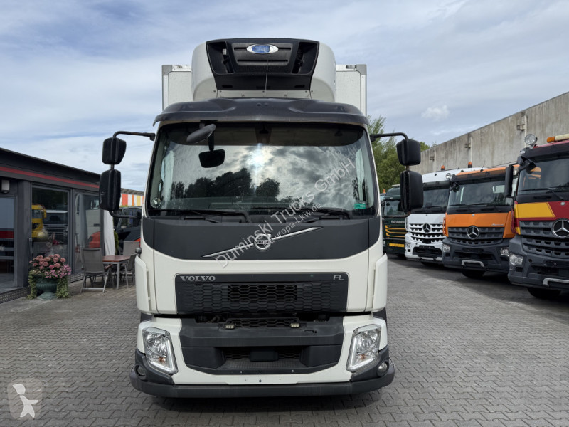 Kamion Volvo FL250.18 Carrier Supra 850Mt