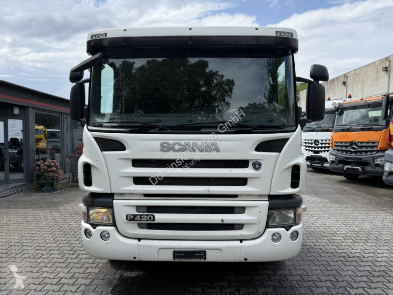 Camion Scania P420 8X2*6