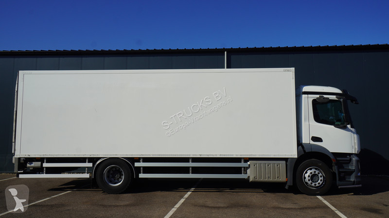Camion Mercedes ANTOS CLOSED BOX 429.000KM