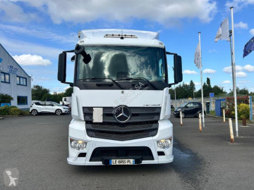 Camion Teloni scorrevoli (centinato) Mercedes