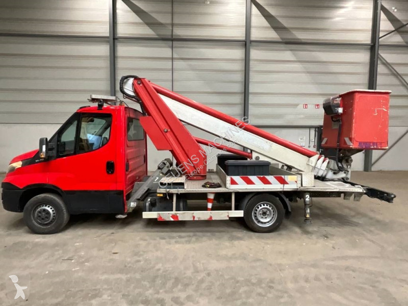 Nyttofordon Iveco 35S-110 E5 + Multitel MT202 DS