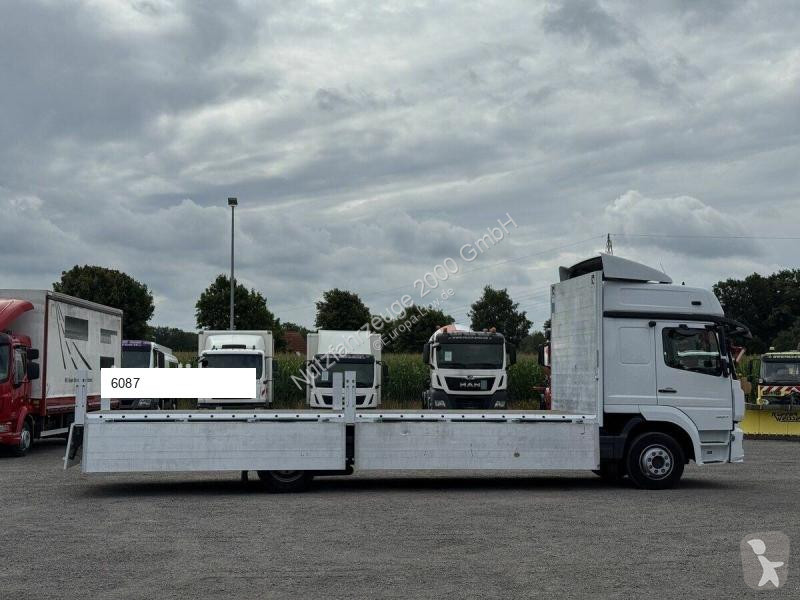 Kamion Mercedes 1227