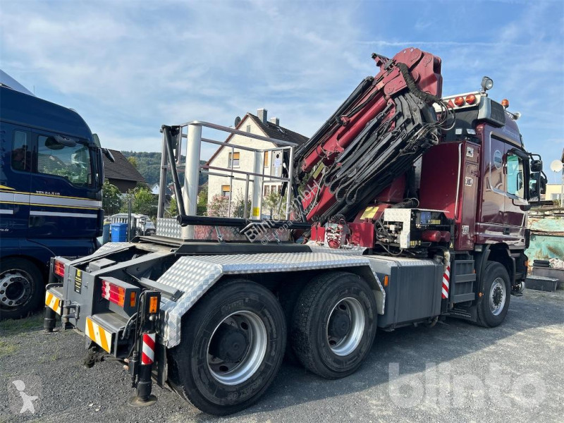 Tracteur Mercedes 3348