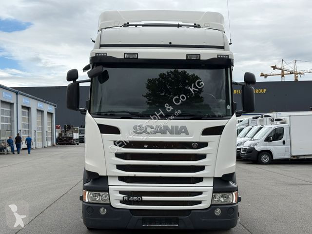 Kamion Scania...