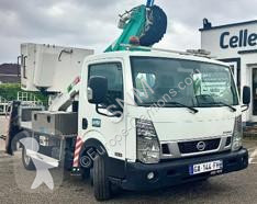 Autoutilitară Nissan