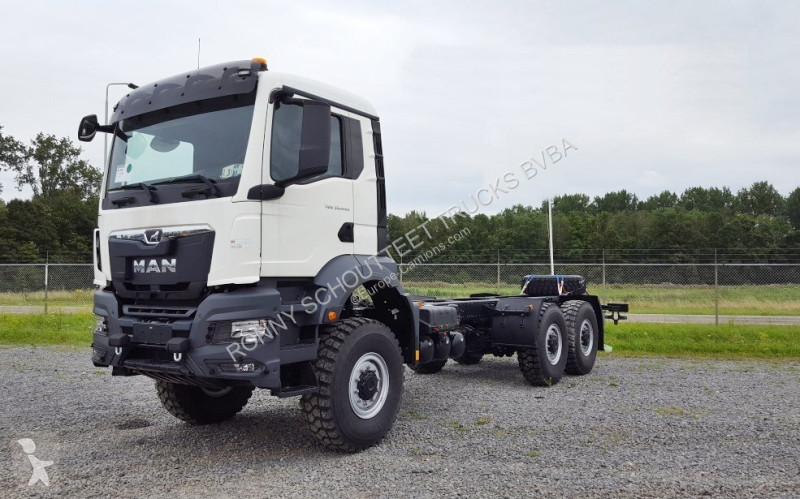 Camion MAN TGS 33.440 6x6 BB CH TGS 33.440 6x6...