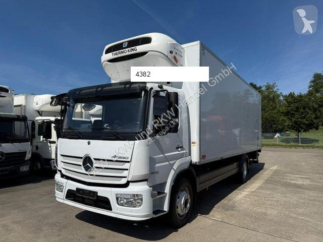 Kamion Mercedes ATEGO 1527 L Kühlkoffer 7,4 m...