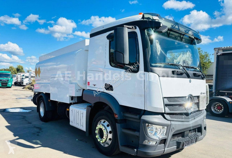 Camion Mercedes 1832