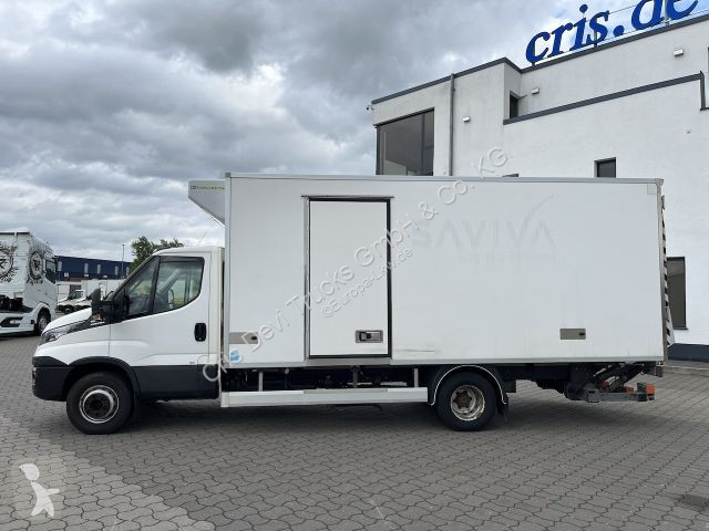 Camião Iveco 70C18 Kühlkoffer mit Ladebordwand...