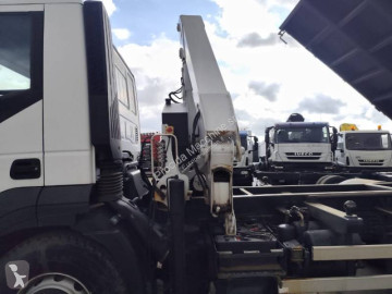 شاحنة قلابة ذات تفريغ خلفي وجانبي Iveco