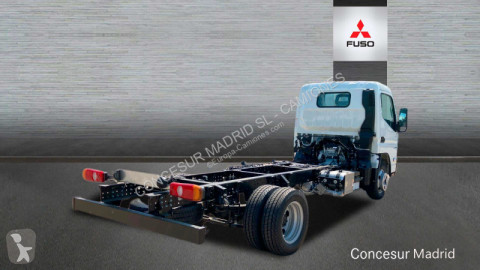 Camión chasis Fuso nuevo