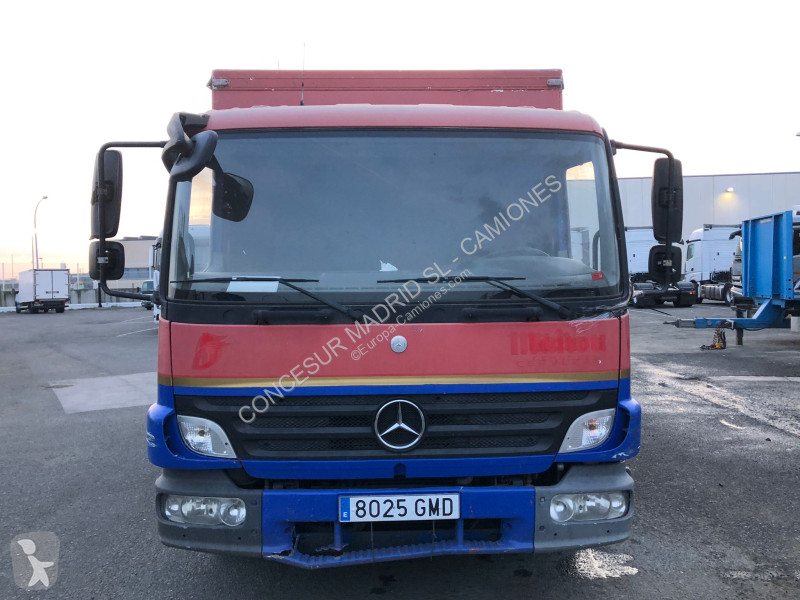 Kamion Mercedes  1218
