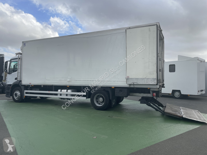 Kamion Mercedes 1830L