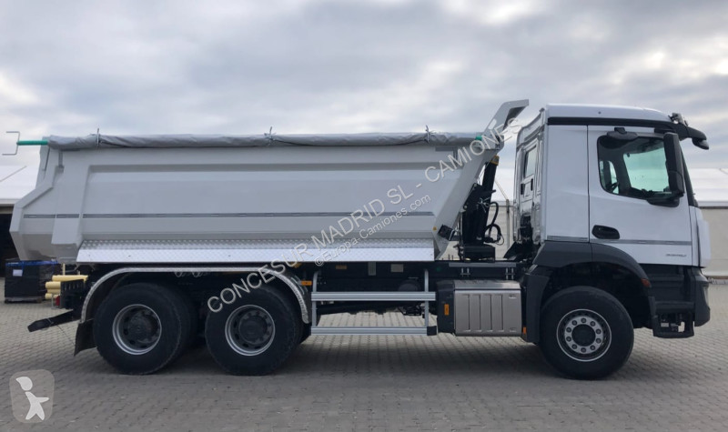 Kamion Mercedes  3340