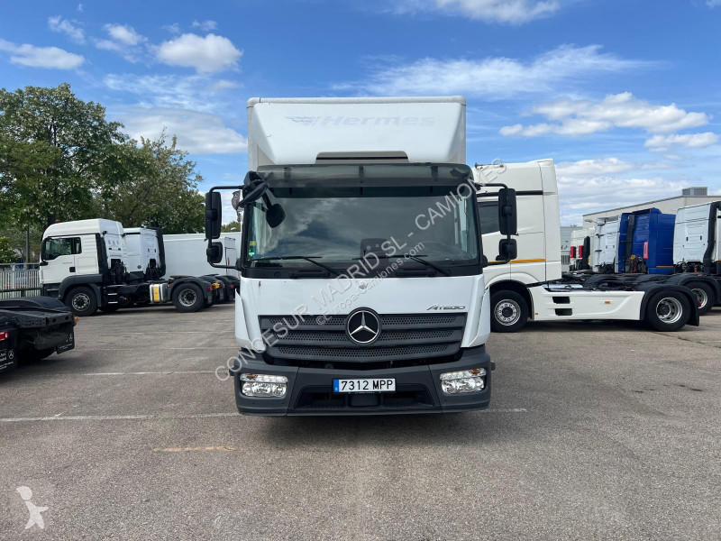 Kamion Mercedes 818 L