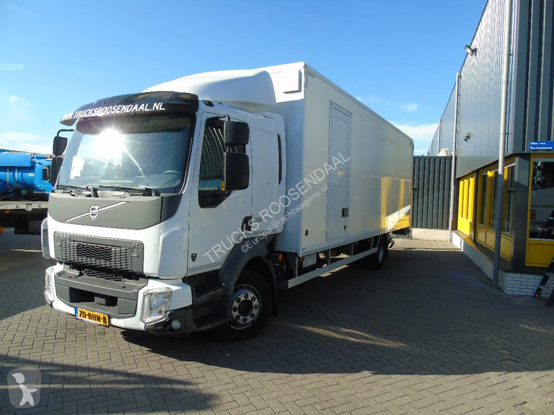 Kamion Volvo FL 250 + euro 6 + lift + 12T