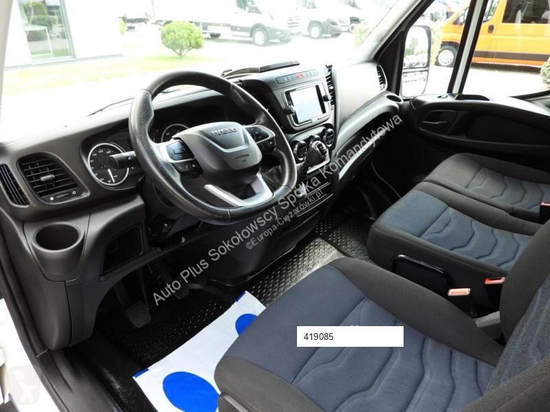 Véhicule utilitaire Iveco DAILY 35S18 PLANDEKA...