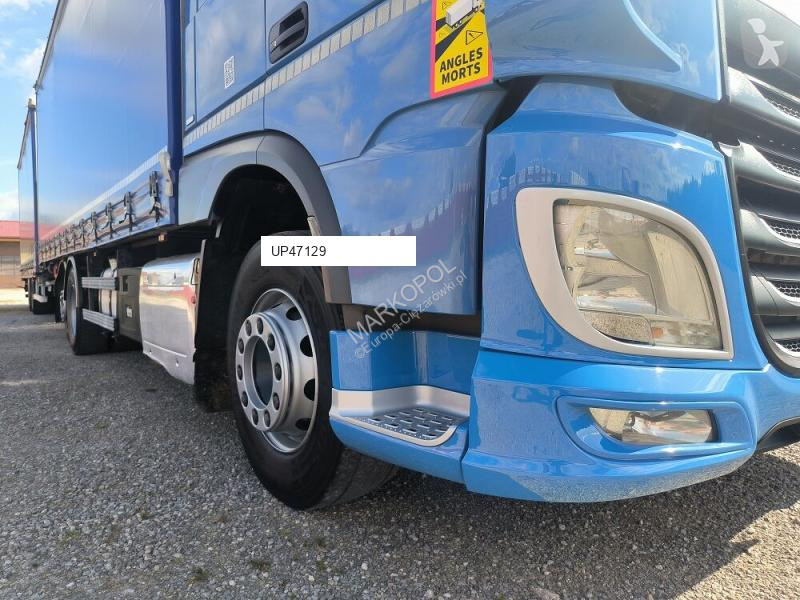 Camion remorque DAF Plandeka
