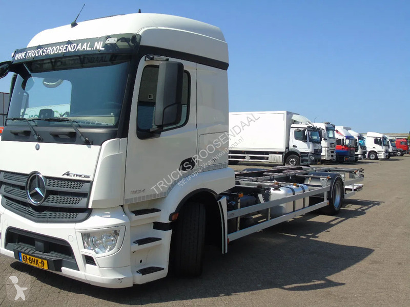 Camion Mercedes 1924 + lift + euro 6
