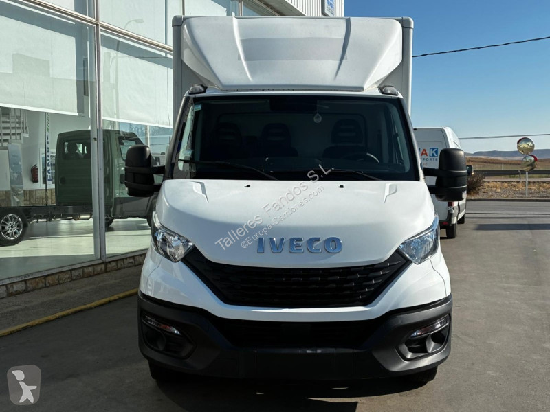 Furgoneta Iveco 35C14 20m3