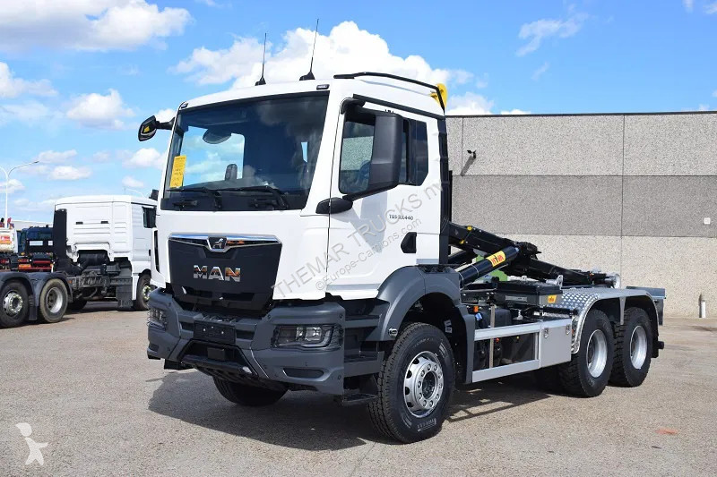 Kamion MAN 33.440