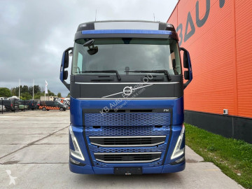 Camion Volvo FH 500 8x4*4 GLOBE XL / RETARDER / CHASSIS L=7589 mm