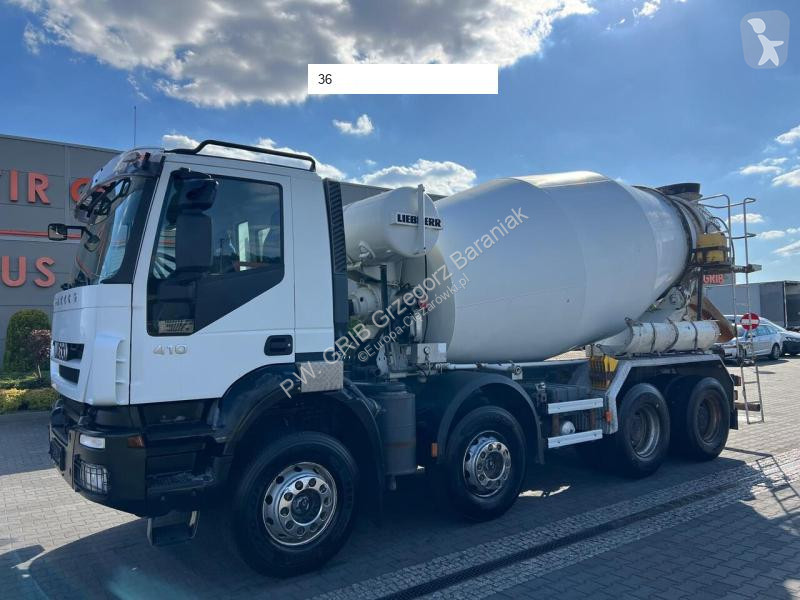 Camion Iveco 410 CONCRETE MIXER LIEBHERR 904 9m³
