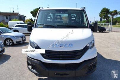 Caja abierta Iveco nueva
