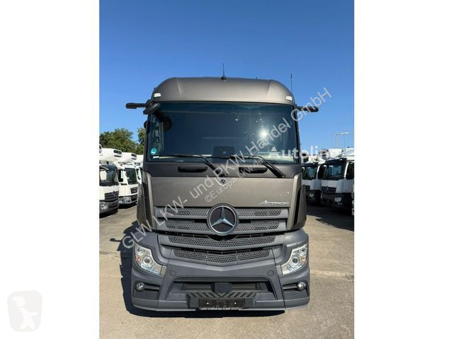 Camion remorque Mercedes ACTROS 1845