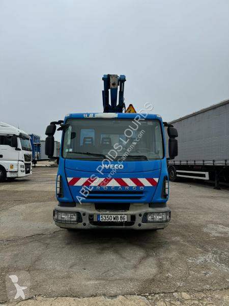 Camion Iveco 100E19