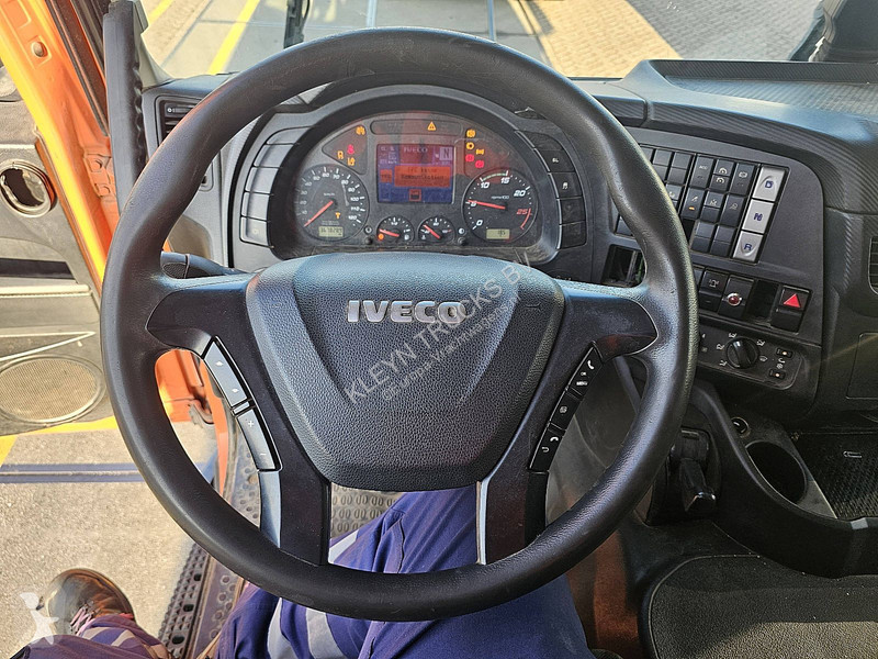 Camión Iveco AD260S46 MACHNINE TR. + CRANE