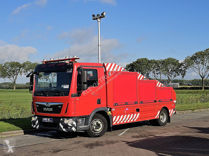 Kamion MAN 8.220 BOTTIE LIFT 8 TON