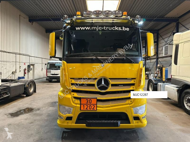 Lastbil Mercedes 16.000 L - 4 COMPARTIMENTS