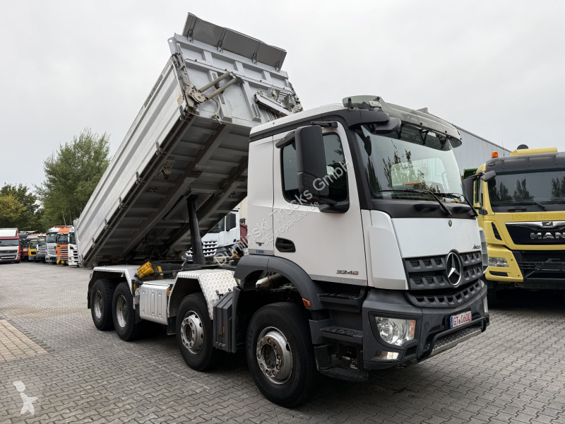 شاحنة Mercedes 3246K 8X4 Meiller