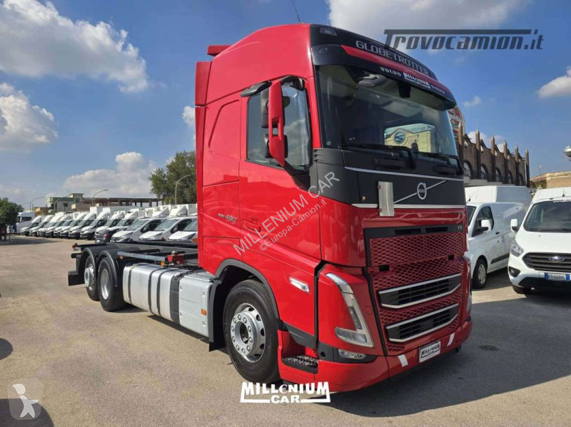 شاحنة Volvo VOLVO  460 PORTACASSE L/TELAIO 2023