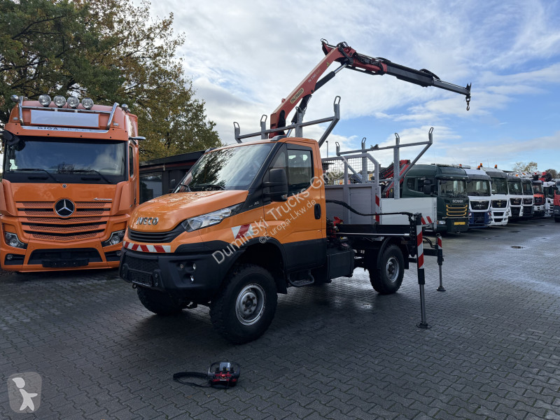 شاحنة Iveco 55S18W 4X4 Palfinger PK 7.501