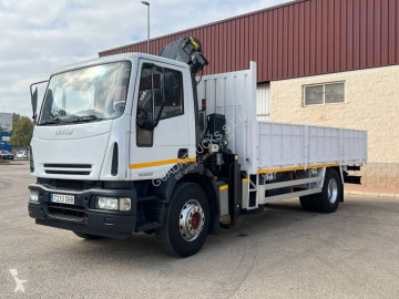 Camión grúa caja abierta Iveco