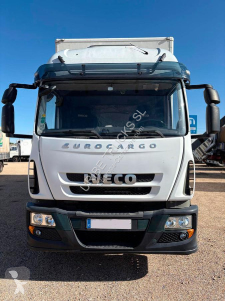 شاحنة Iveco 180E30