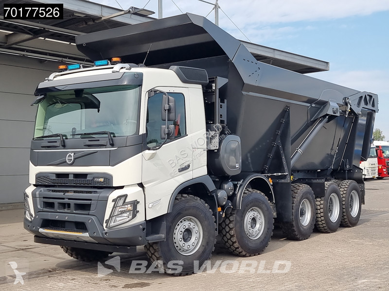شاحنة Volvo 520 10X4 NEW 50T Payload 30m3...