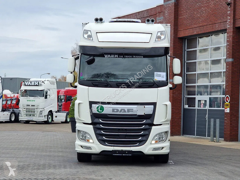 شاحنة DAF 440 SuperSpaceCab 6x2*4 - 2 deck...