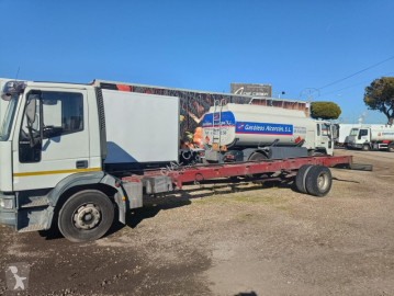 Camión chasis Iveco