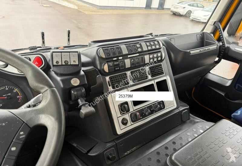 شاحنة Iveco 676 410T50-5
