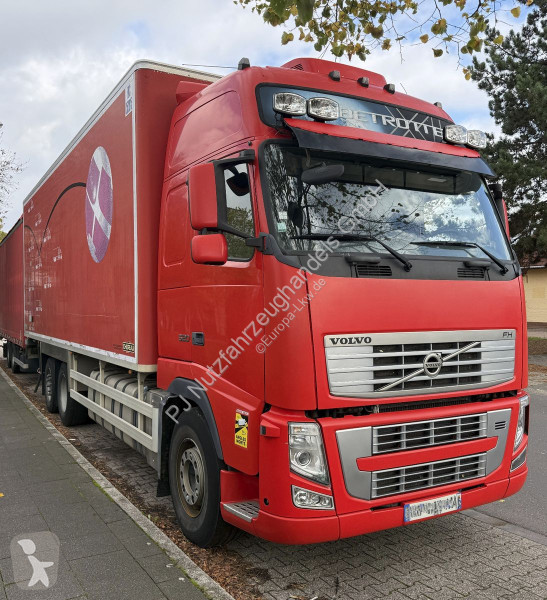 شاحنة Volvo 520 Globetrotter XL