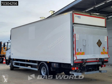 Camión Mercedes Atego 1318 4X2 13.5tonner Automatic 1500kg Ladebordwand Euro 6