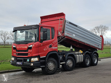Camión trilateral Scania