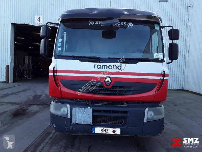 شاحنة Renault 280 14000L 5 comp